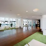 מלון Radisson Blu Es. Hotel,