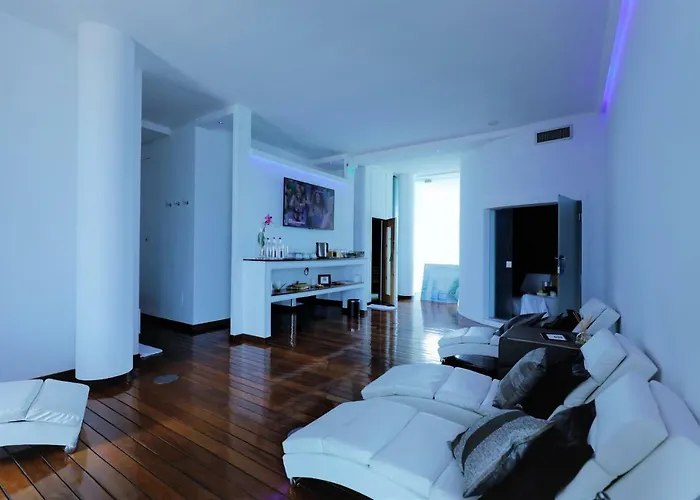 Radisson Blu Es. Hotel, 5*