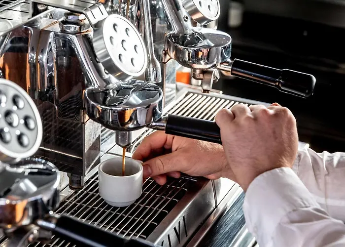 Szálloda Radisson Blu Es. Hotel, 5*