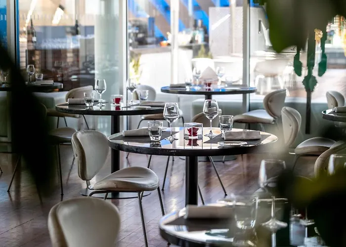 Radisson Blu Es. Hotel, 5*