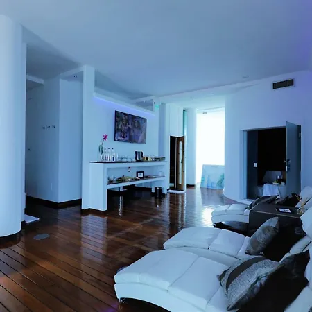 Radisson Blu Es. Hotel, 5*