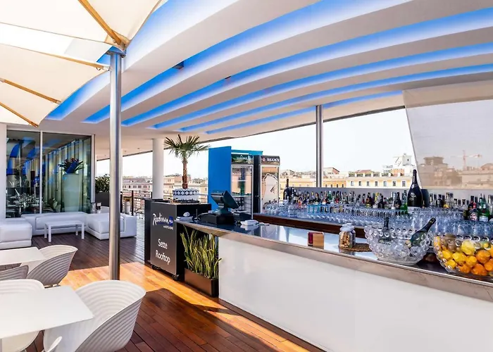 Hotel Radisson Blu Es. Hotel, 5*