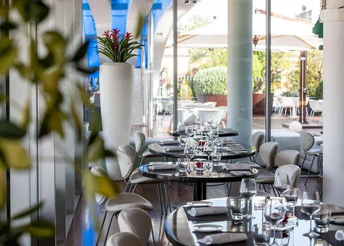 Radisson Blu Es. Hotel, Hotel Rom