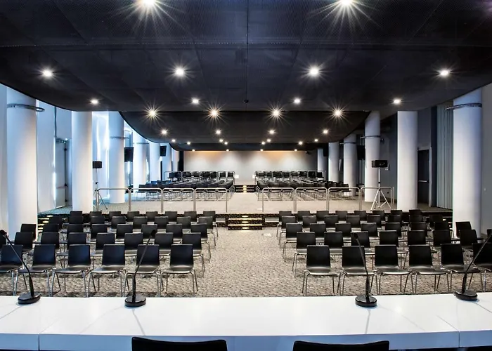 Radisson Blu Es. Hotel, 5*