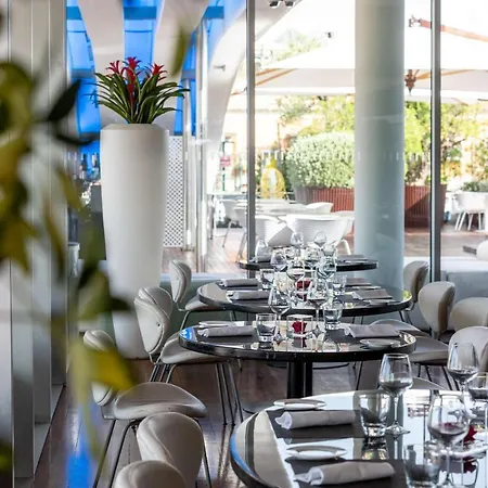 Radisson Blu Es. Hotel, Hotel Roma