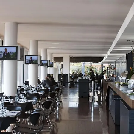 Radisson Blu Es. Hotel,