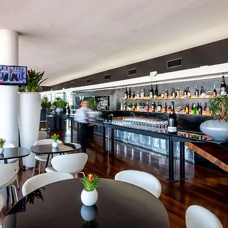 Radisson Blu Es. Hotel, 5*